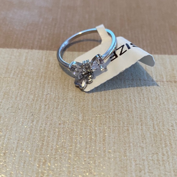 Charmed Aroma Paw Print Ring 🐾 - Picture 3 of 4